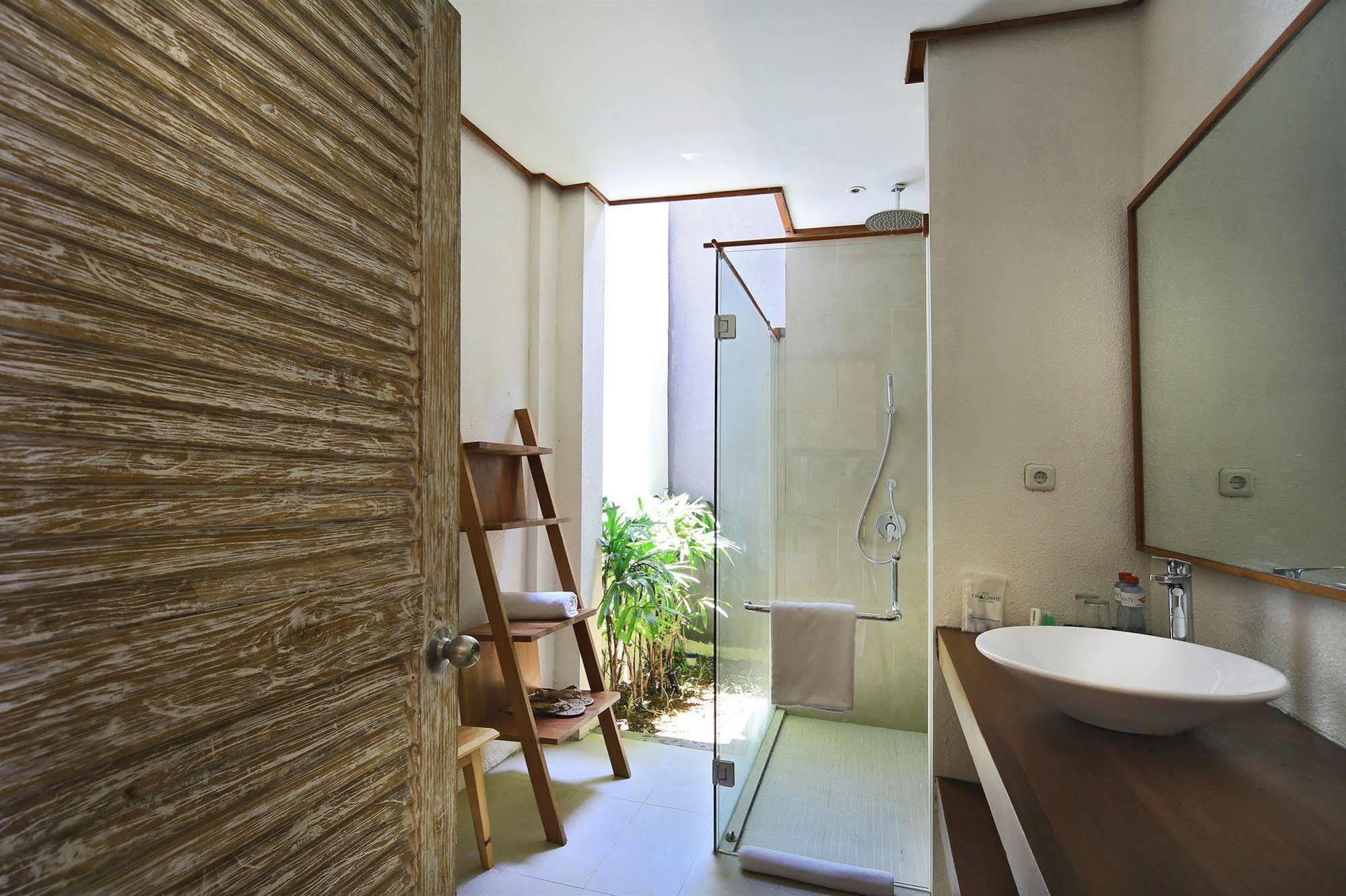 Adma Umalas Seminyak Exterior foto