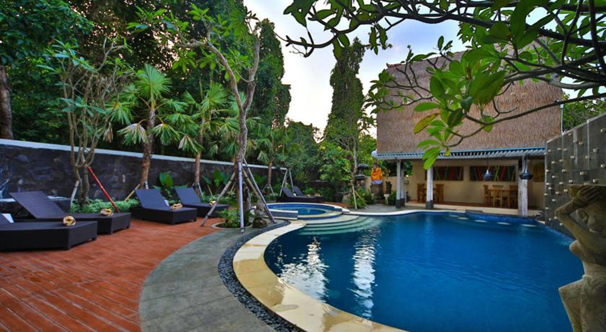 Adma Umalas Seminyak Exterior foto